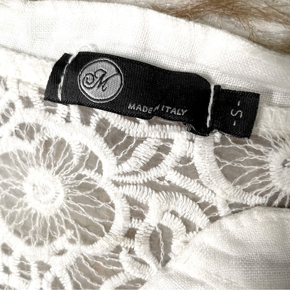 M Made in Italy linen & lace roll tab shirt - Picture 5 of 8